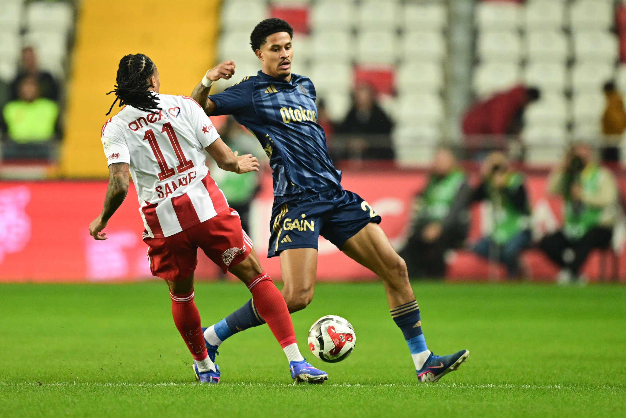 Jayden Oosterwolde’ye Premier Lig’den 2 talip! Fenerbahçe o fiyatın altına satmayacak