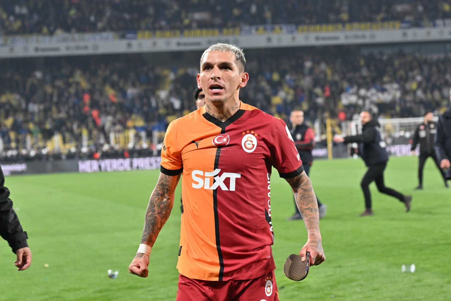 Galatasaray’da Lucas Torreira’dan transfer çağrısı!
