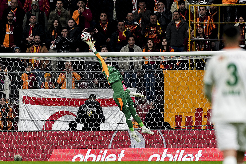 Uğurcan Çakır için çok konuşulacak iddia! 60 milyon Euro...