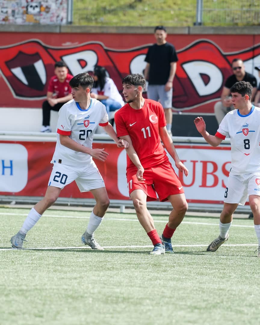 Fenerbahçe’den sürpriz transfer hamlesi! Alman ekibi ile masaya oturacaklar