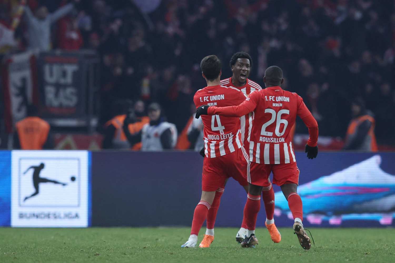 TRANSFER HABERİ: Fenerbahçe’ye Portekizli stoper!