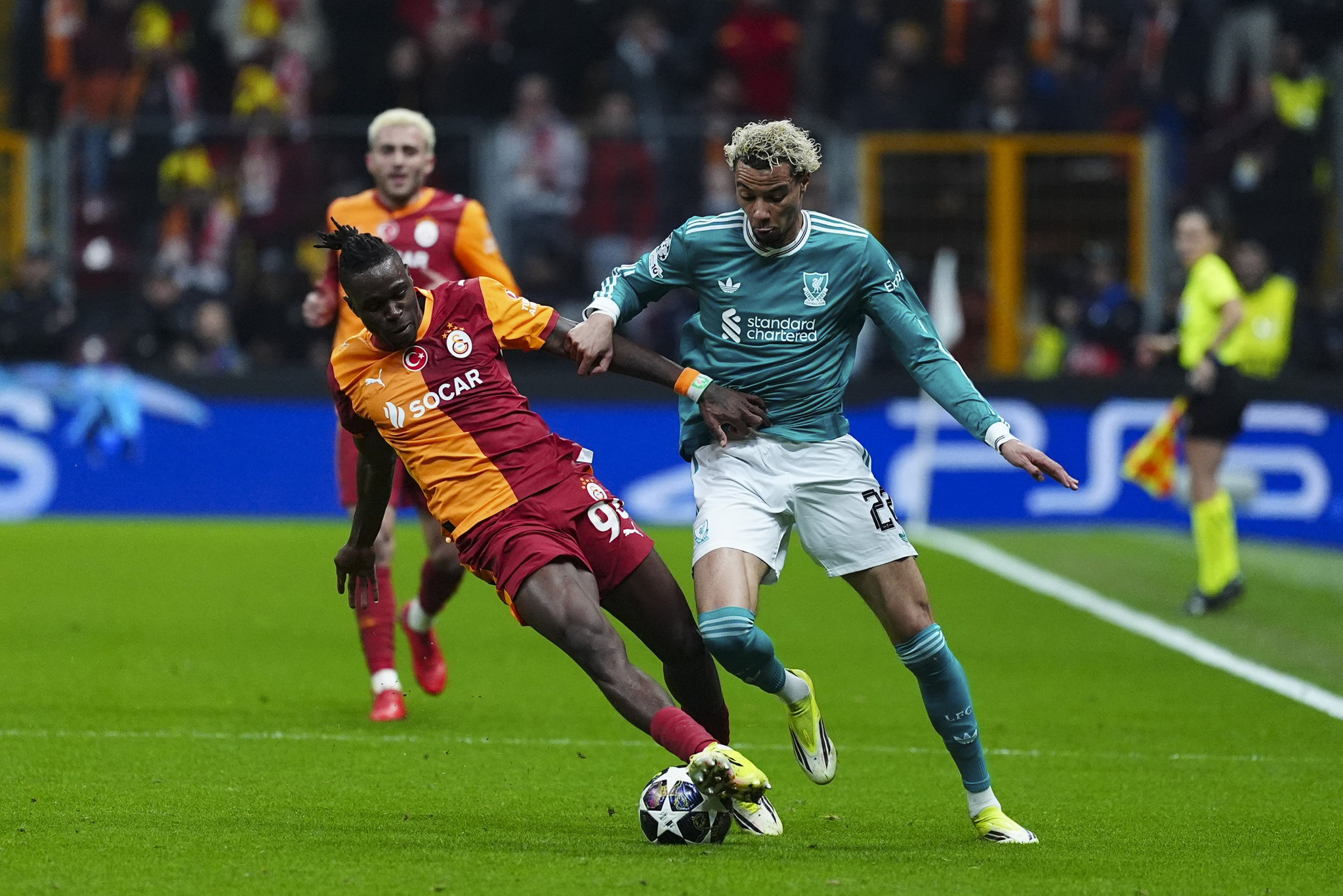 Napoli’de Antonio Conte, Galatasaray’dan Wilfried Singo’nun peşine düştü