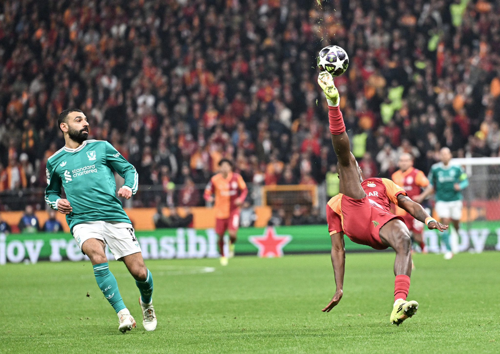 Napoli’de Antonio Conte, Galatasaray’dan Wilfried Singo’nun peşine düştü