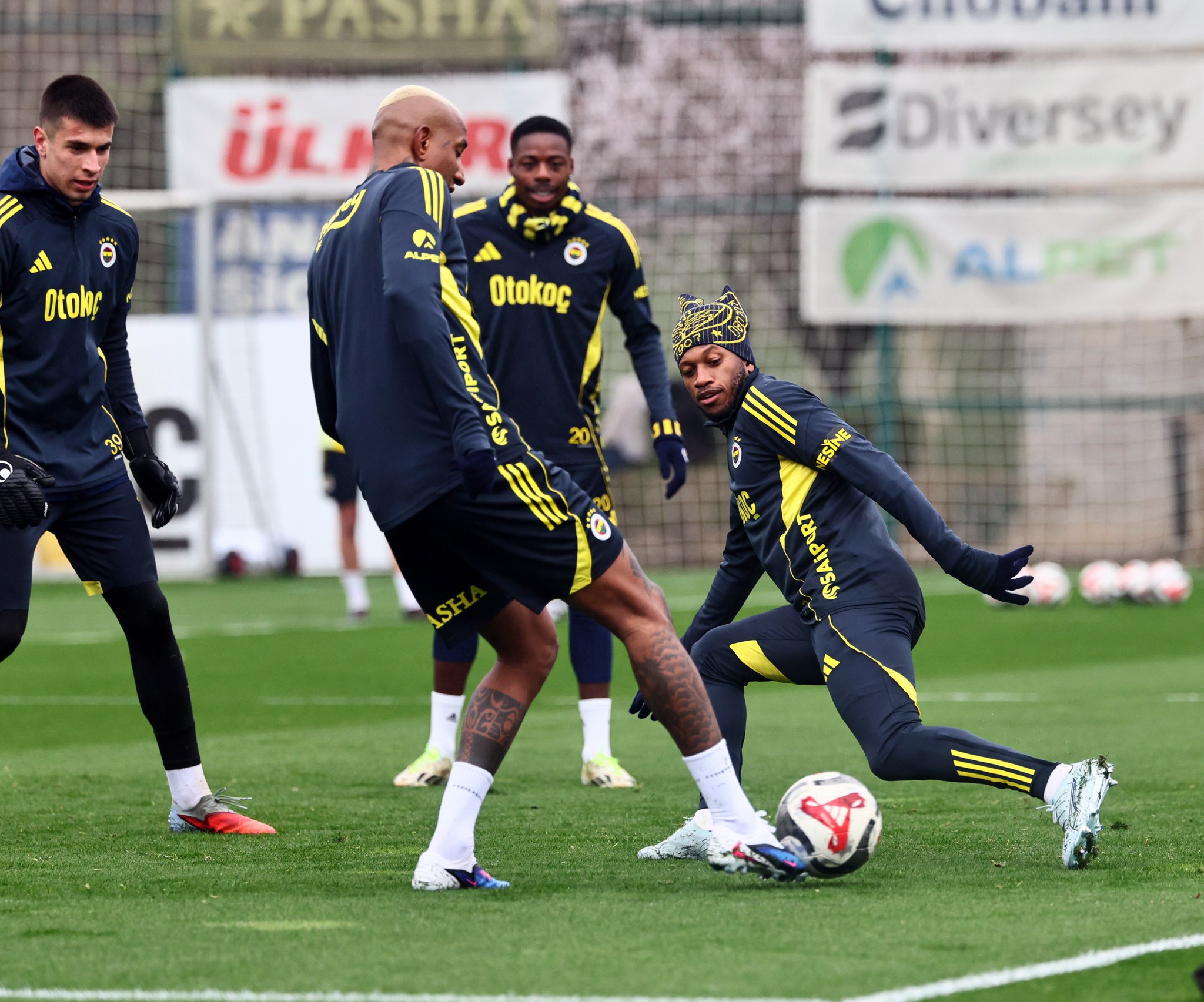 Fenerbahçe’ye Senegalli orta saha! Galatasaray maçının yıldızıydı