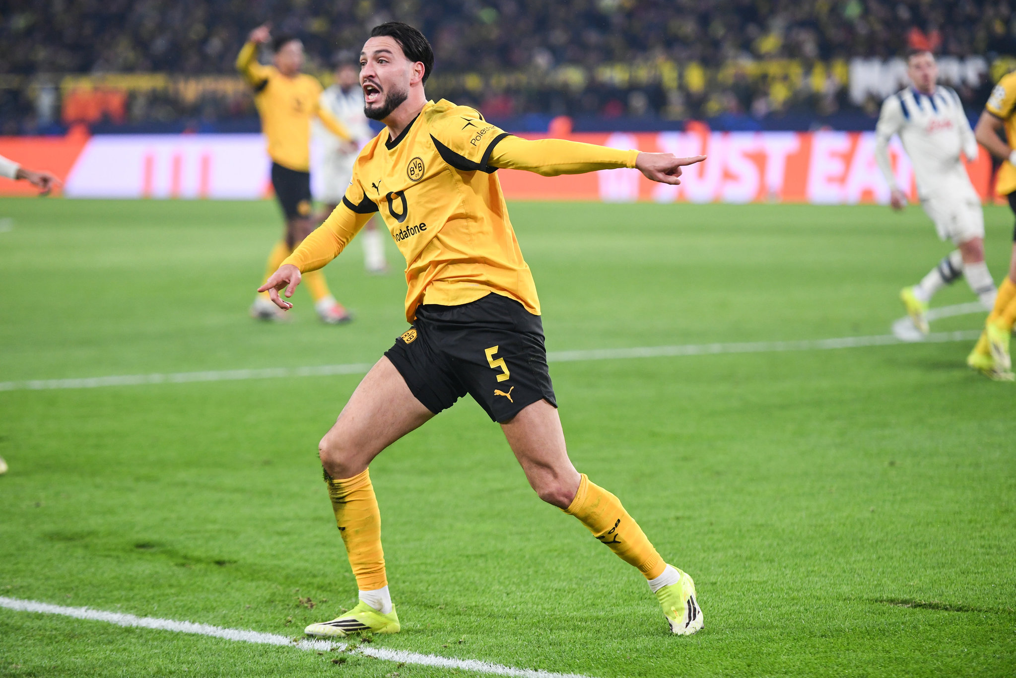 İşte Galatasaray’ın ilk bombası! Yeni sezonun transfer dosyası hazır