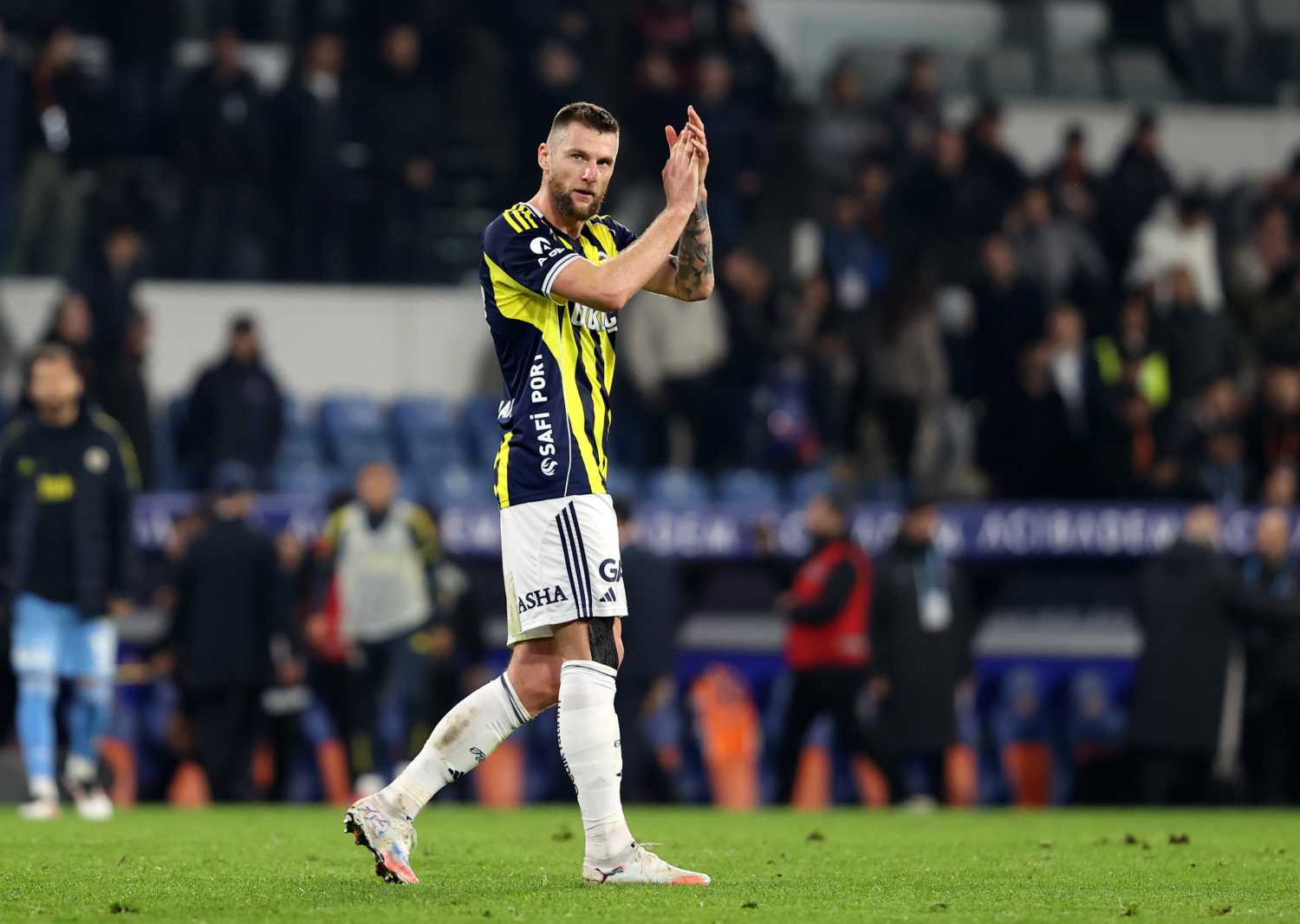 Fenerbahçe’de Skriniar önlemi! Milli takım kampında...