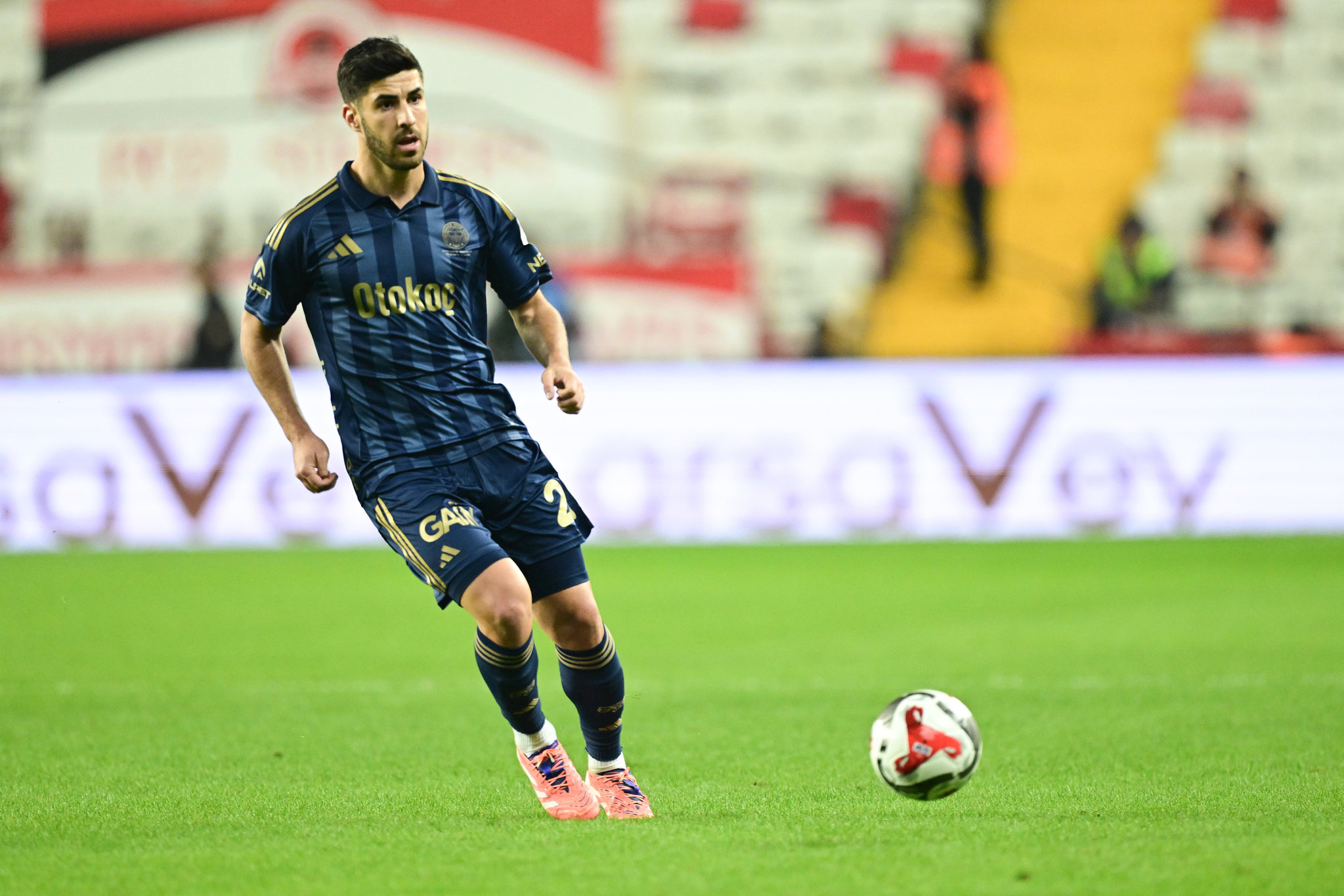 Marceo Asensio paylaşılamıyor! Yönetim kapıyı o rakamdan açacak