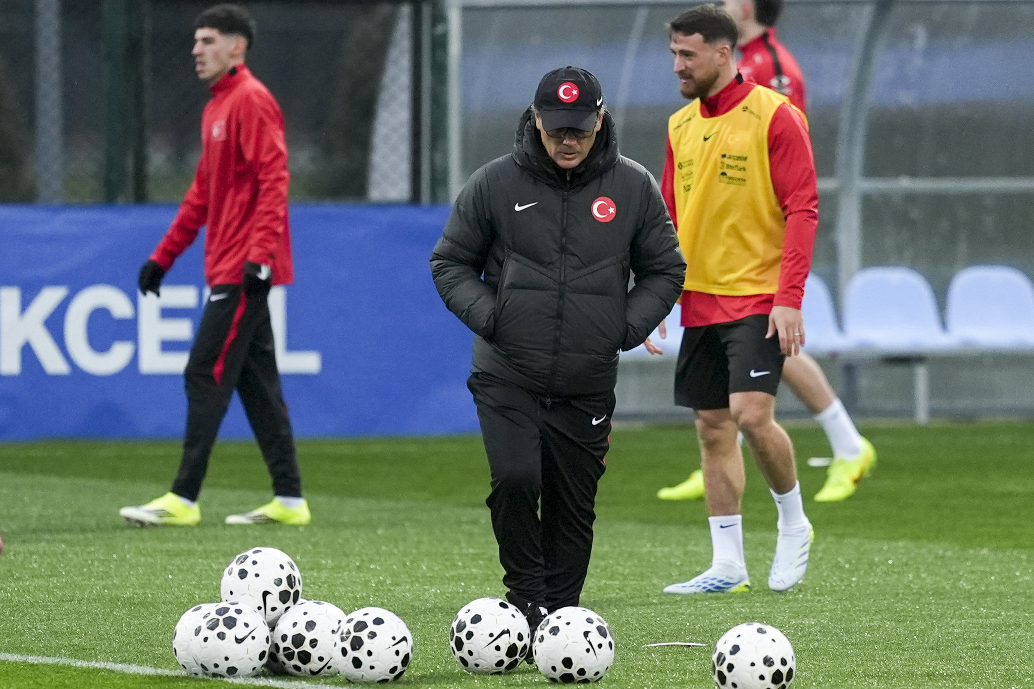 Türkiye zafer peşinde! İşte Vincenzo Montella’nın Romanya maçı muhtemel 11’i