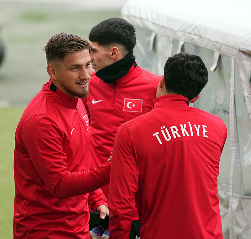 Türkiye zafer peşinde! İşte Vincenzo Montella’nın Romanya maçı muhtemel 11’i