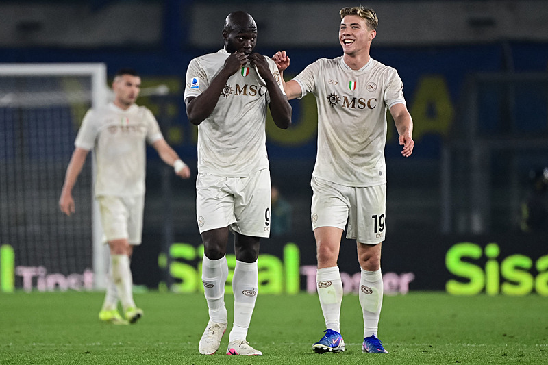 Beşiktaş ve Fenerbahçe transferde o yıldız için karşı karşıya! Menajeri ile görüşülecek