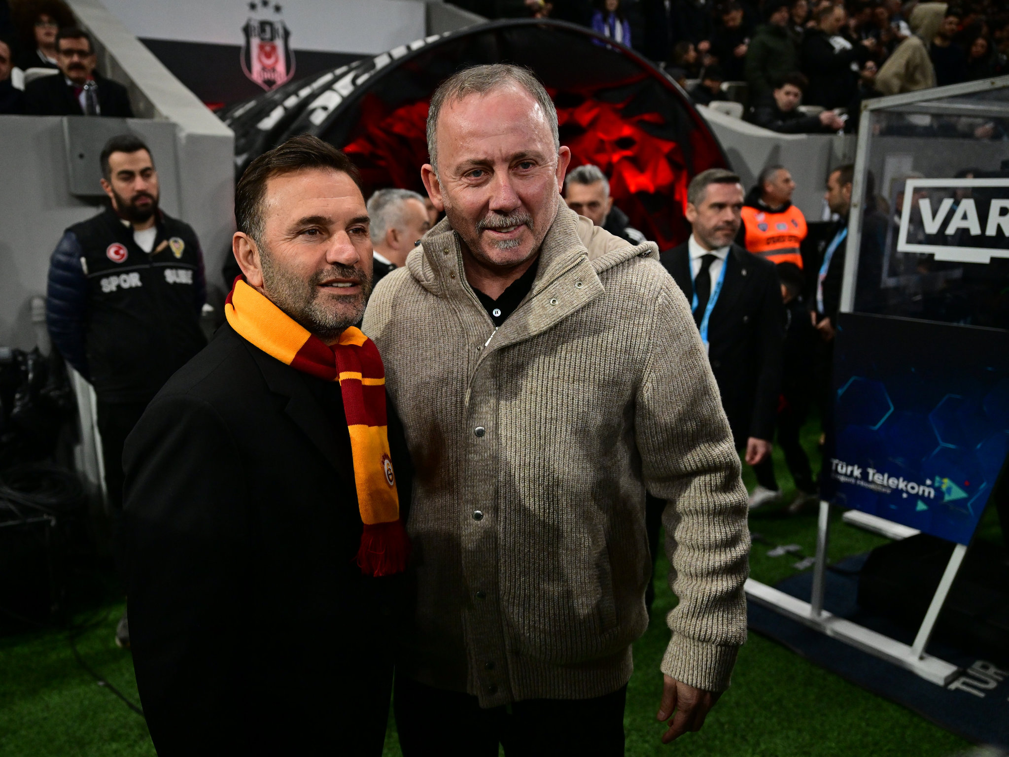 Okan Buruk Galatasaray’da kalacak mı? İşte karar tarihi