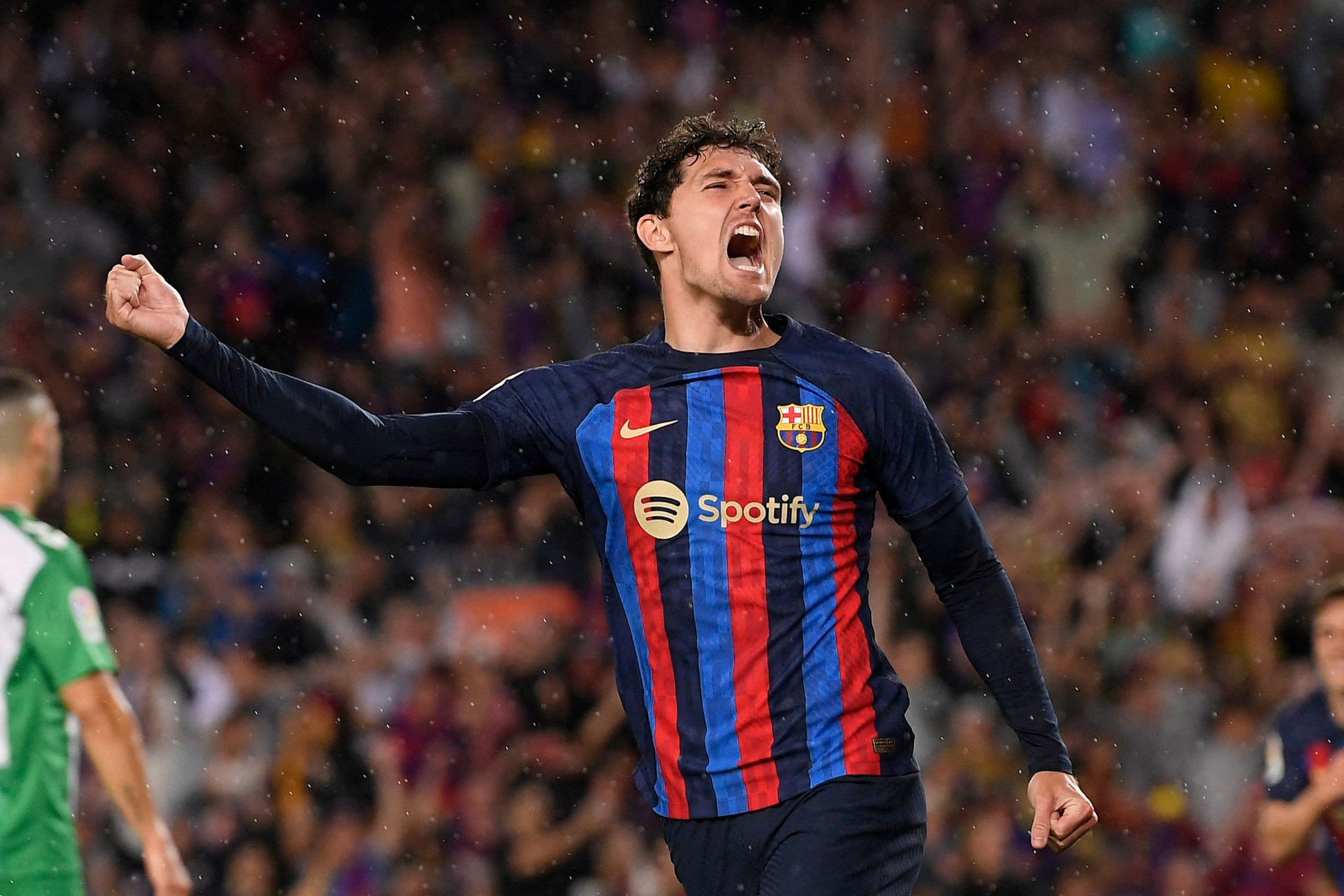 Galatasaray transferde Barcelona’nın stoperini istiyor! Teklif hazırlığı başladı