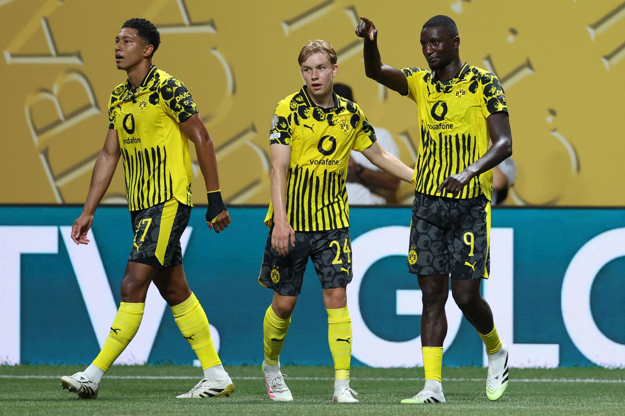 Fenerbahçe’nin santrfor gündemine yeni gelişme! Herkes Lukaku’yu beklerken...