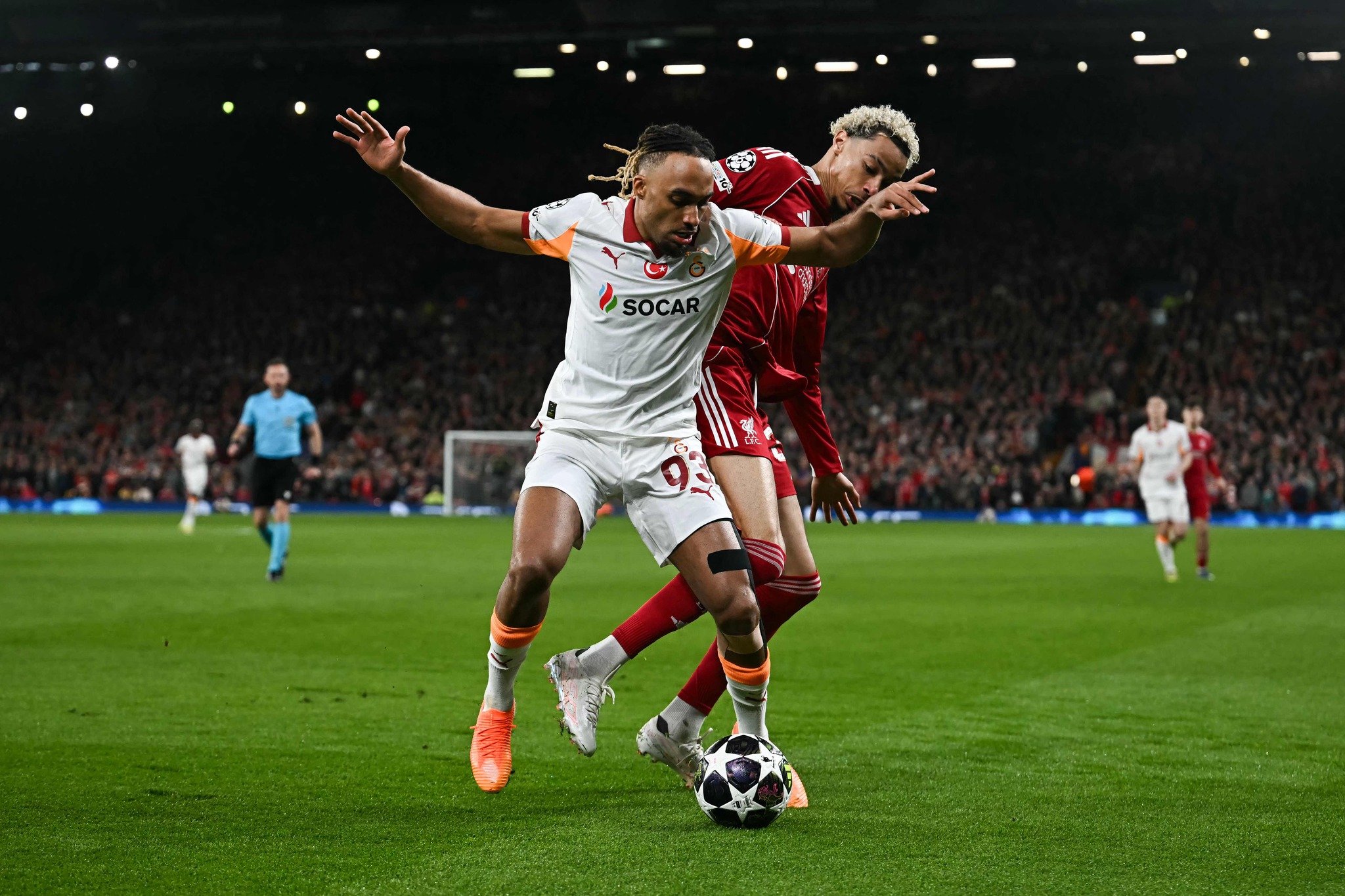 Sacha Boey yerine transfer geliyor! Yıldız isimle yollar ayrılıyor