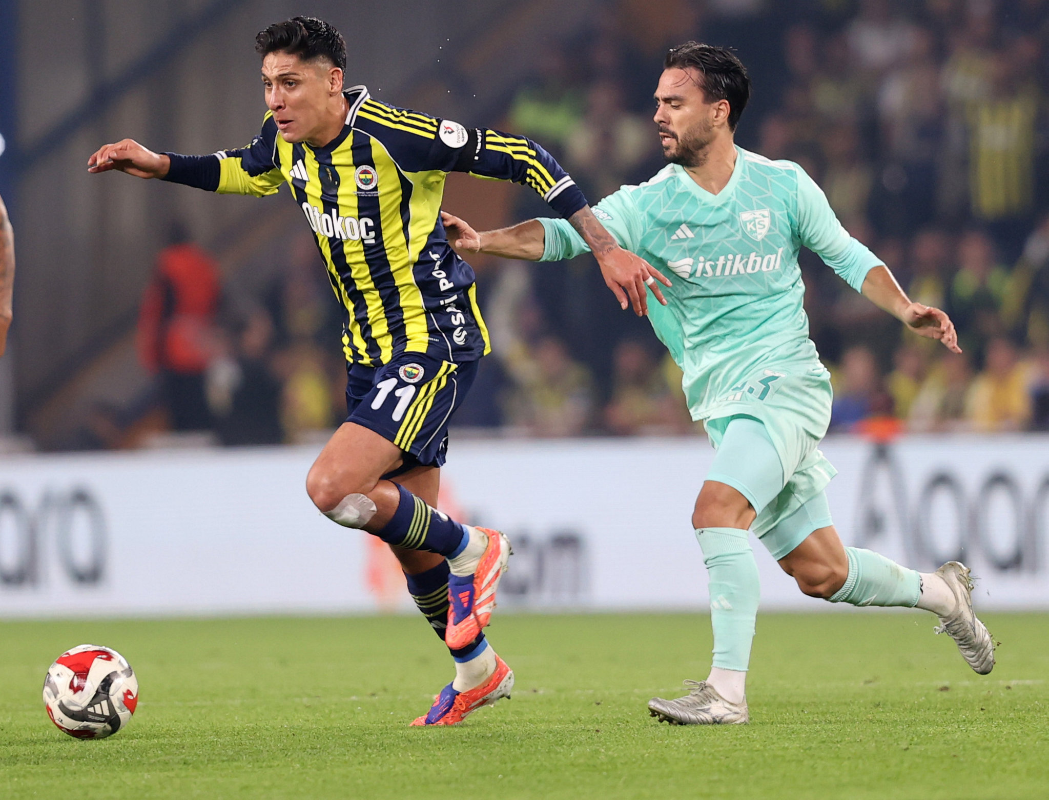 Fenerbahçe’de Edson Alvarez sahalara ne zaman dönecek? İşte sakatlığın bitiş tarihi