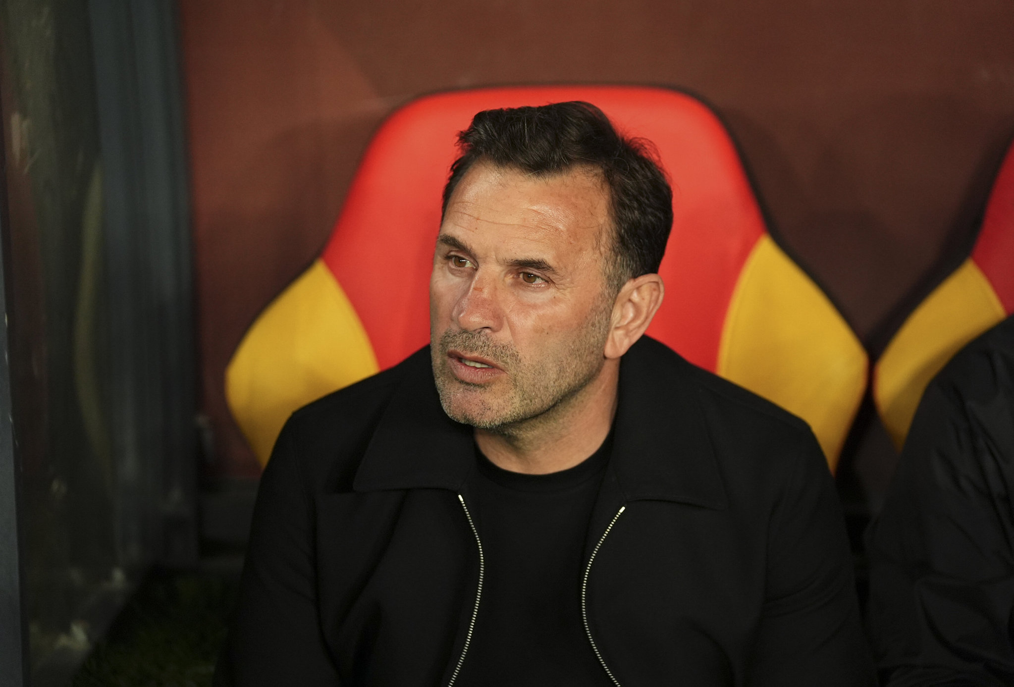 Fenerbahçe ve Galatasaray’ın transfer gündeminde olan isimden ayrılık açıklaması!