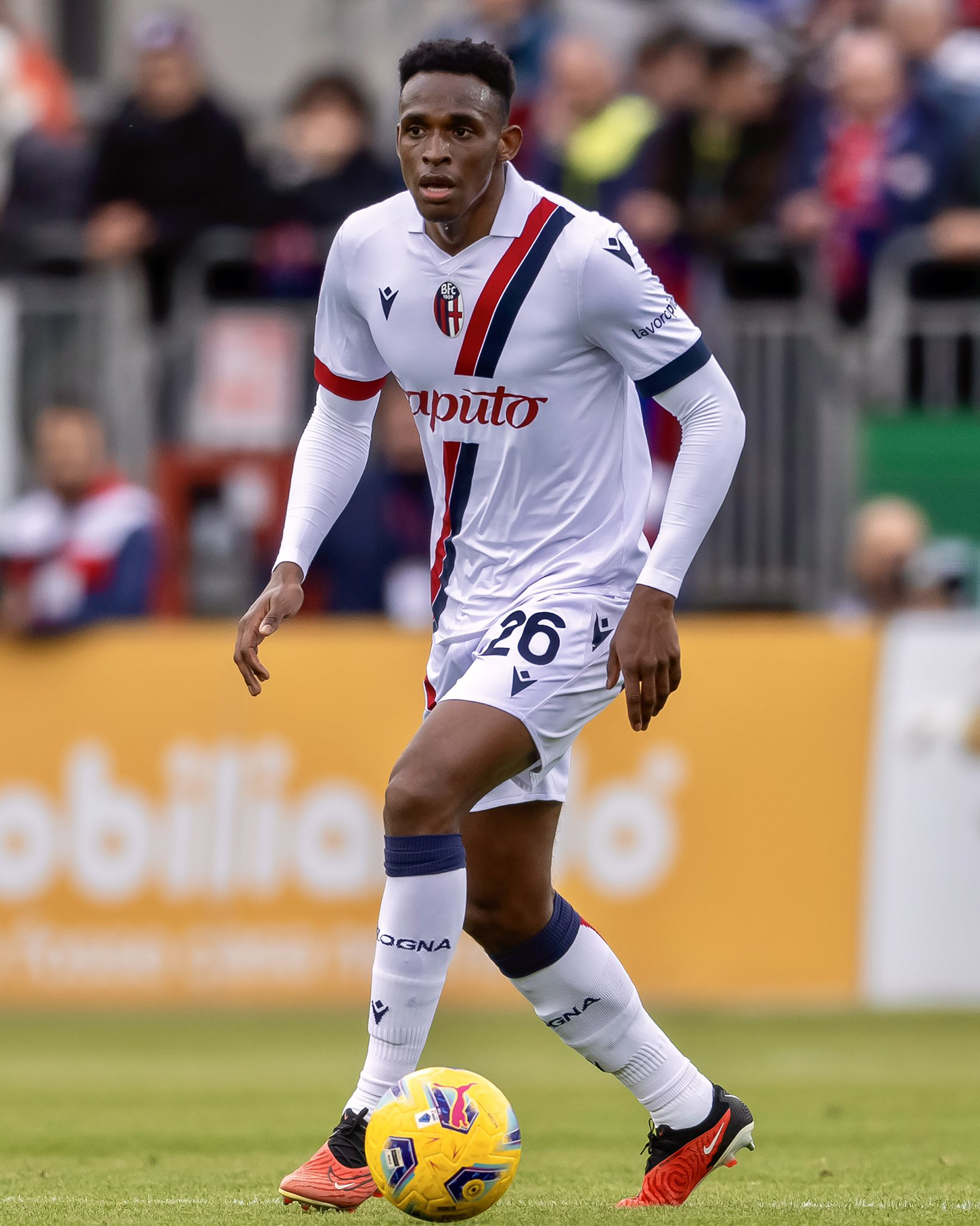 Fenerbahçe ve Galatasaray’ın transfer gündeminde olan isimden ayrılık açıklaması!