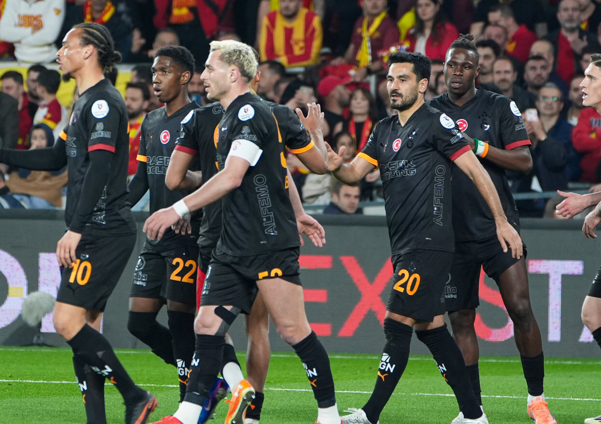 Galatasaray’da İlkay Gündoğan’dan yönetime: Takımda kalmak istiyorum