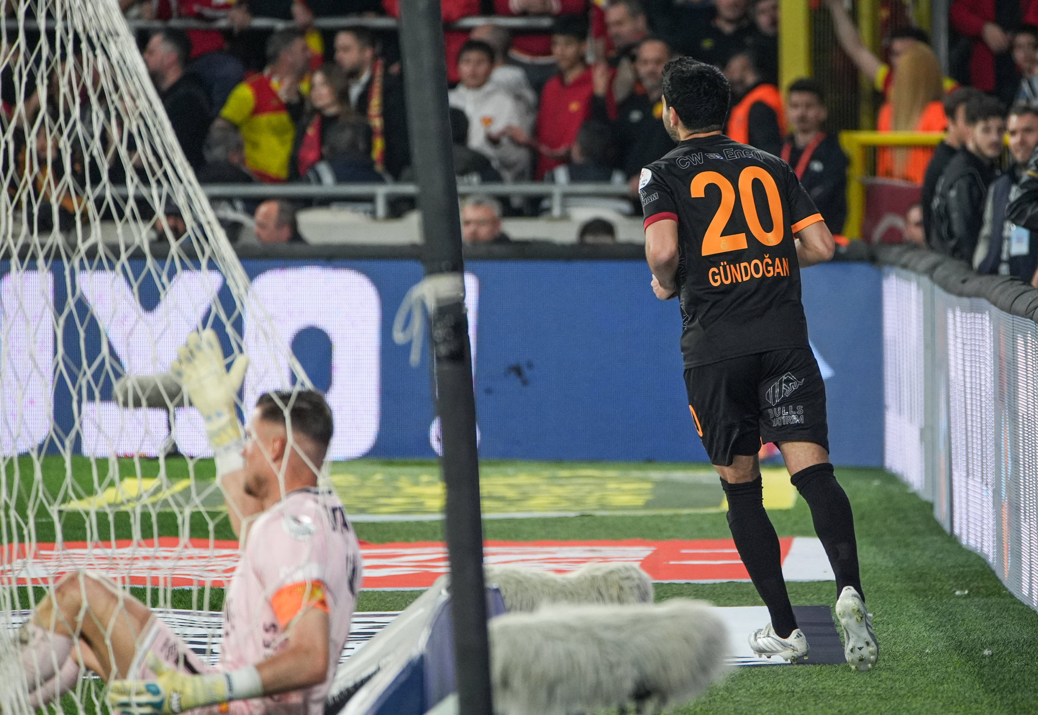 Galatasaray’da İlkay Gündoğan’dan yönetime: Takımda kalmak istiyorum