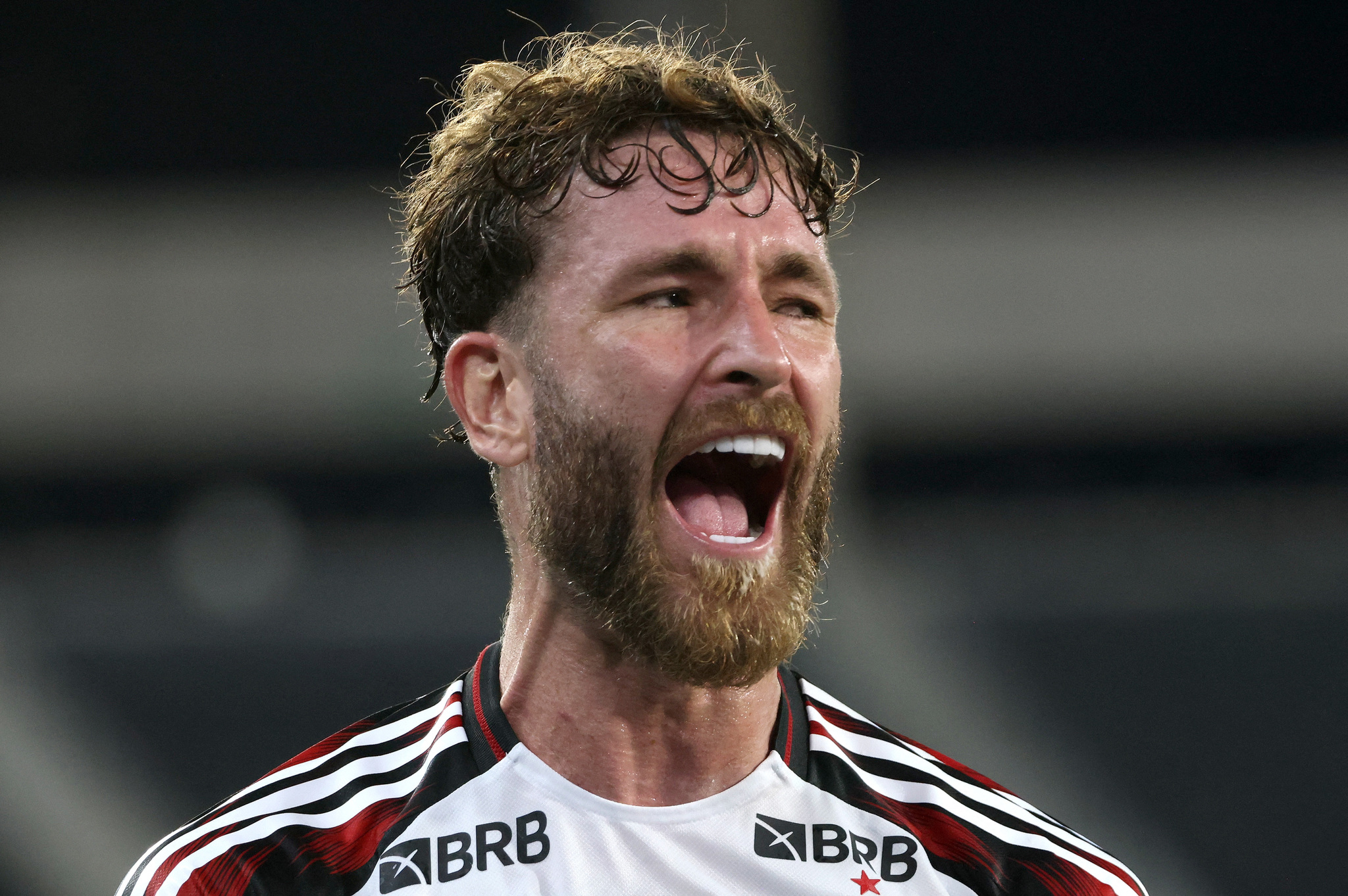 Fenerbahçe ve Galatasaray arasında transfer derbisi! Böyle kapışma görülmedi