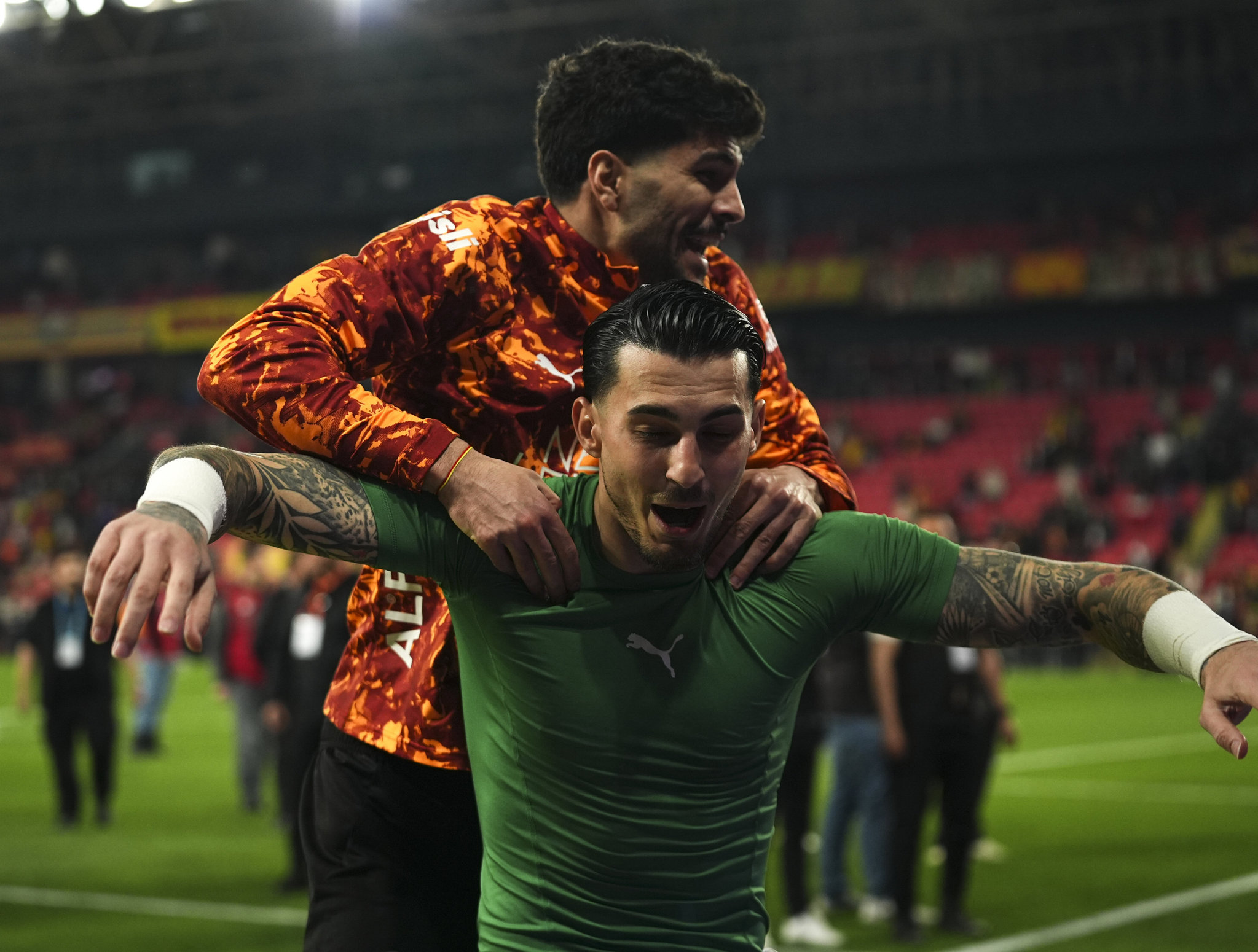 Galatasaray’ın yıldızına rekor transfer teklifi! İşte önerilecek bonservis