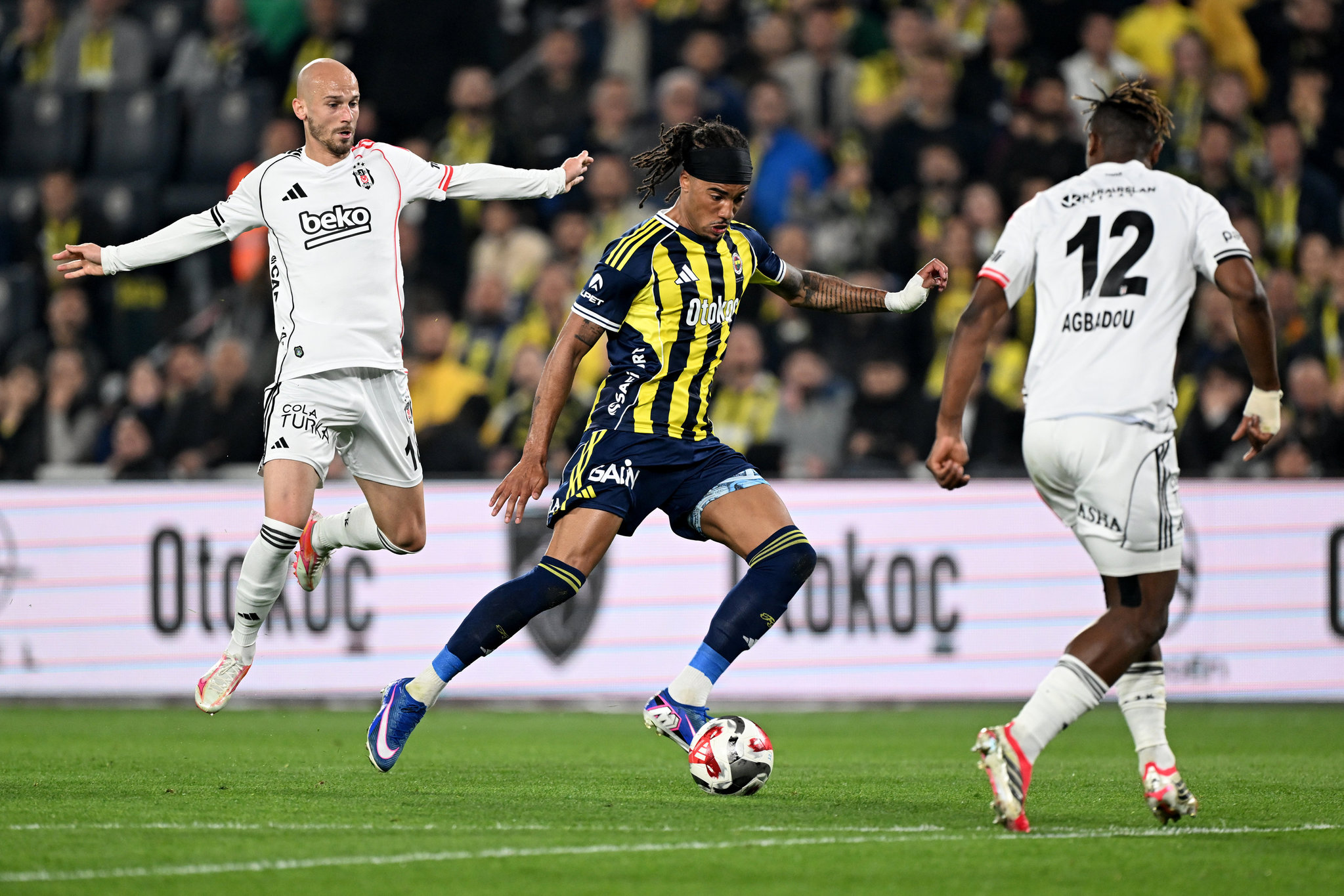 Fenerbahçe’de flaş ayrılık! Çaykur Rizespor maçı sonrası bileti kesildi