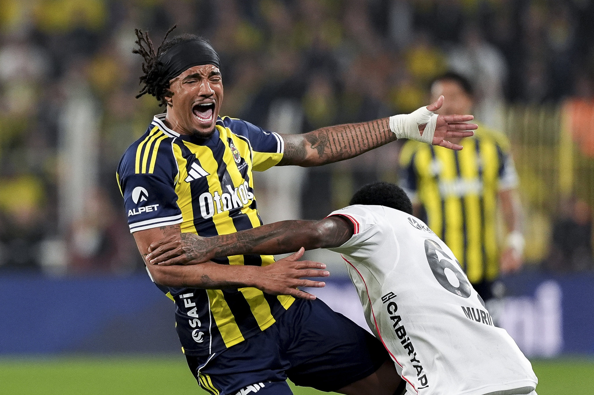 Fenerbahçe’de flaş ayrılık! Çaykur Rizespor maçı sonrası bileti kesildi