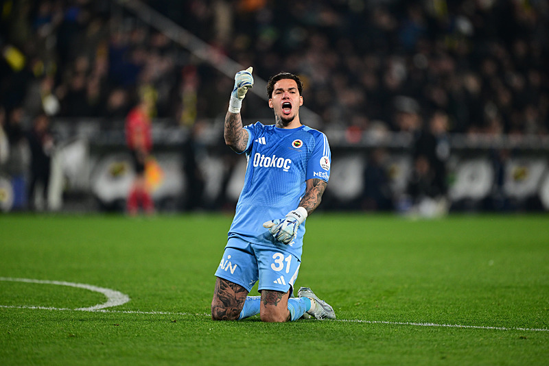 Fenerbahçe’de flaş ayrılık gelişmesi! Menajeri...