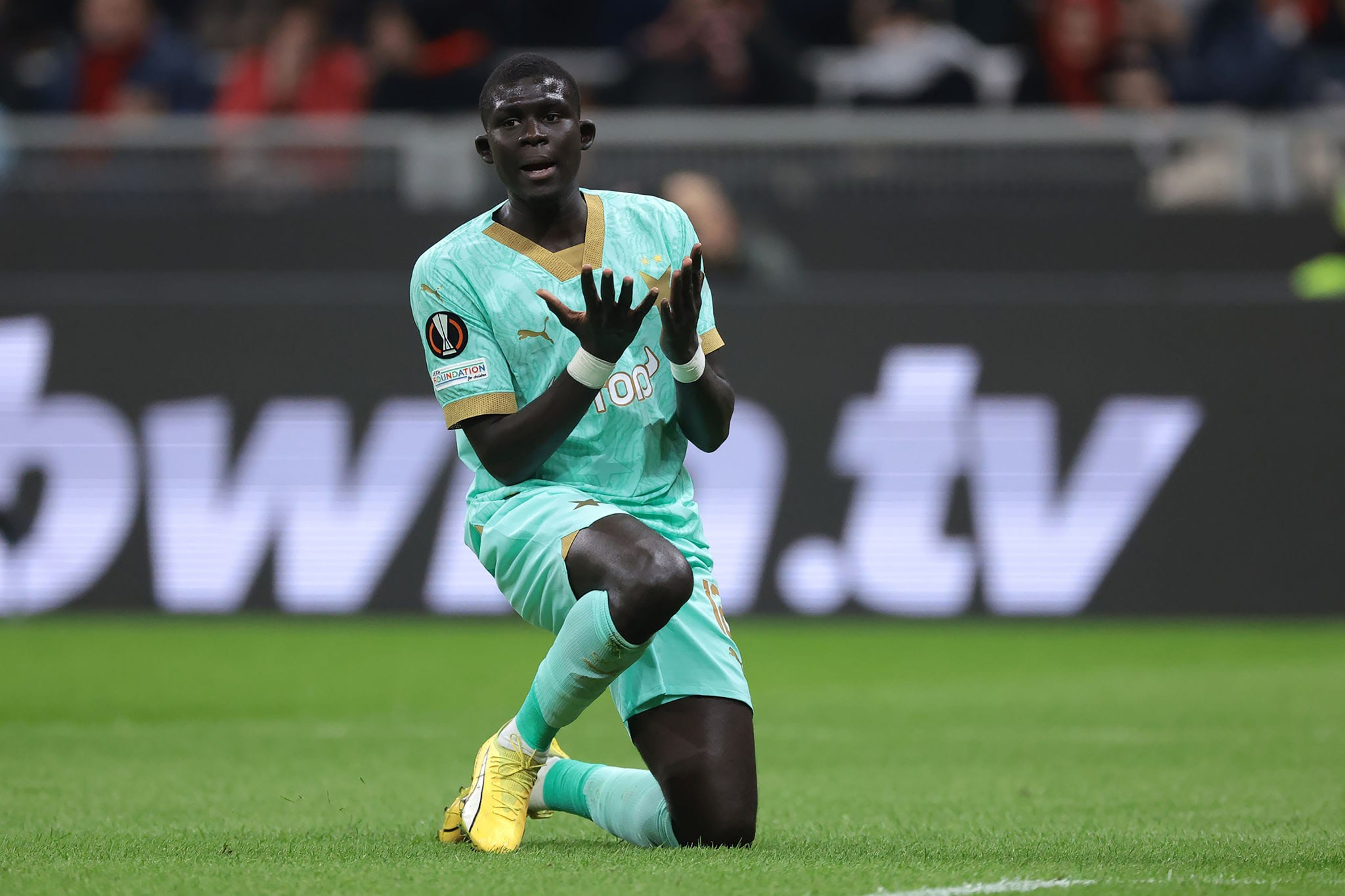 PSG’den Fenerbahçe’nin yıldızına transfer kancası!