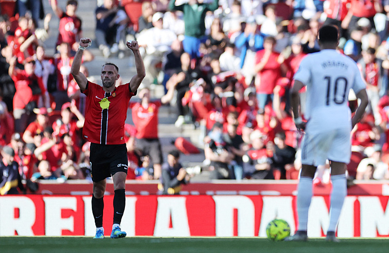 Fenerbahçe golcü transferinde son aşamada! O yıldız ile ön protokol imzalandı