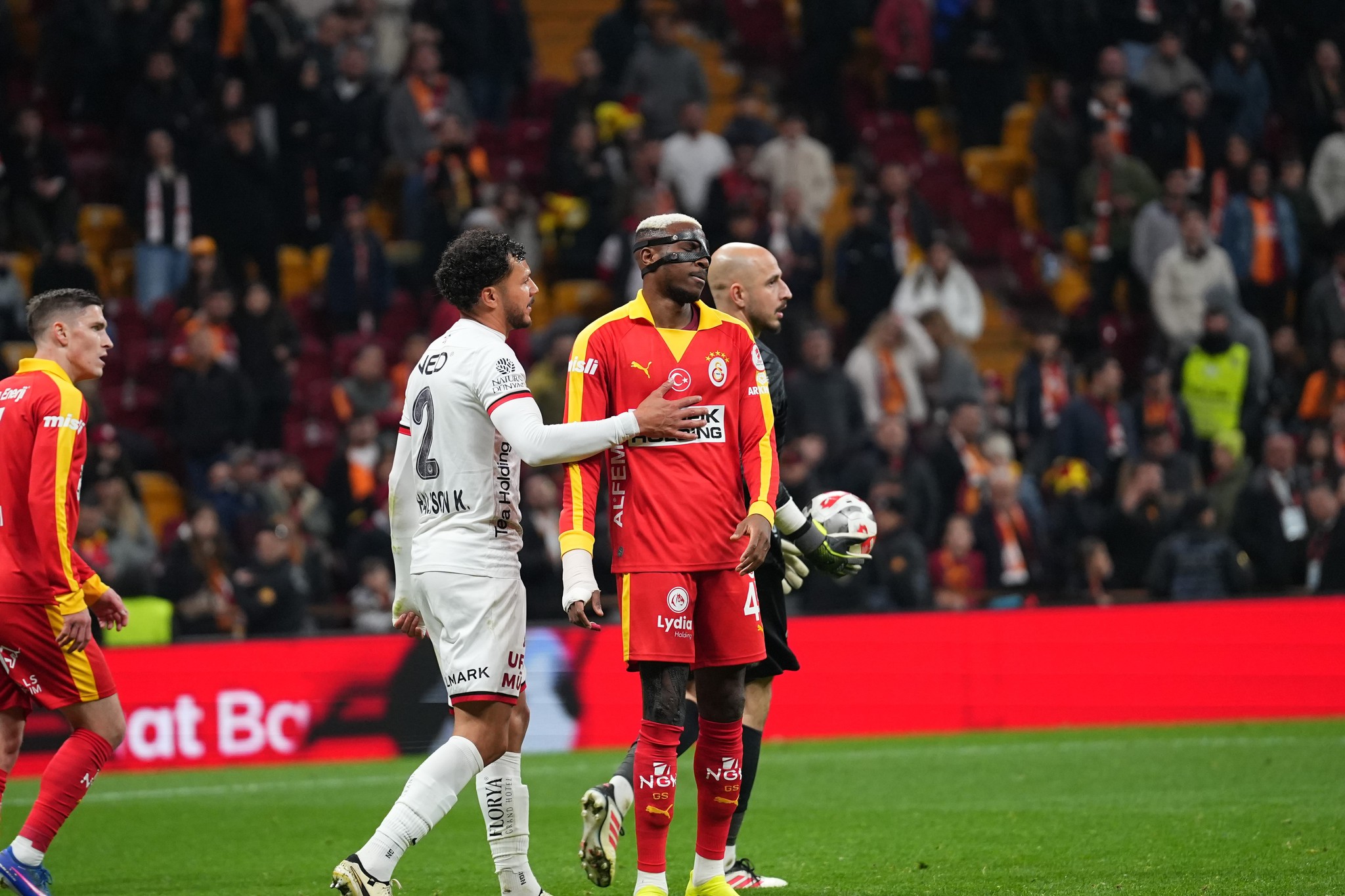 Galatasaray’da flaş ayrılık gelişmesi! Gençlerbirliği maçı sonrası bileti kesildi