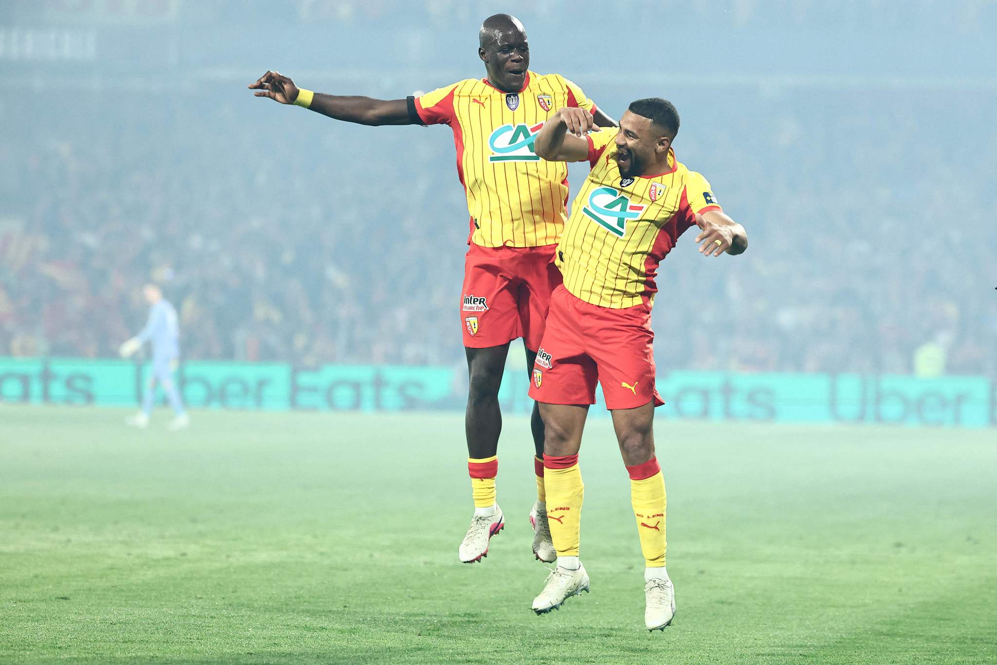 Fenerbahçe’den stoper bombası! Kanarya’nın eski aşkı alevlendi