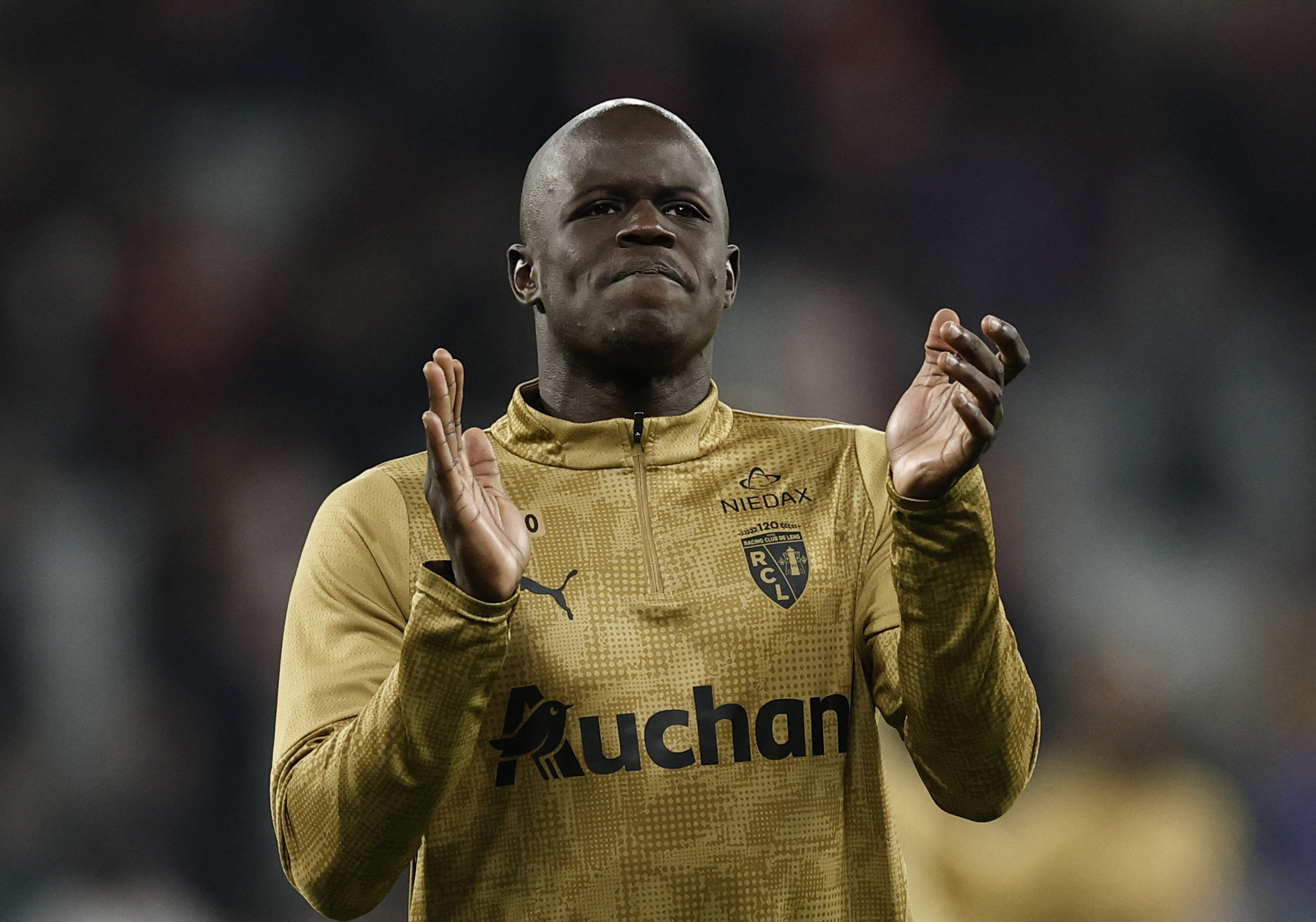 Fenerbahçe’den stoper bombası! Kanarya’nın eski aşkı alevlendi