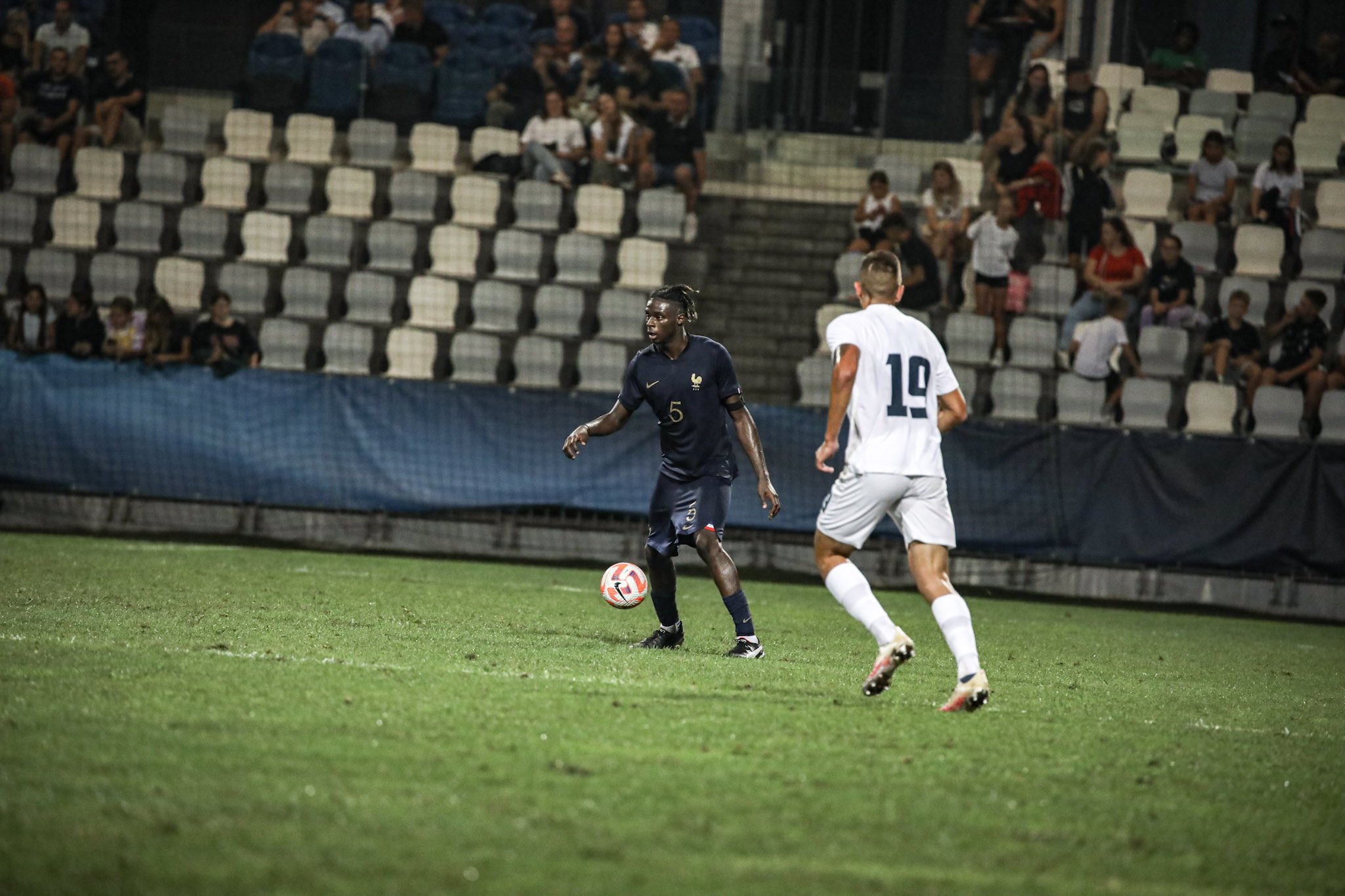 Galatasaray’a yeni orta saha İngiltere’den! Kiralama formülü kullanılacak