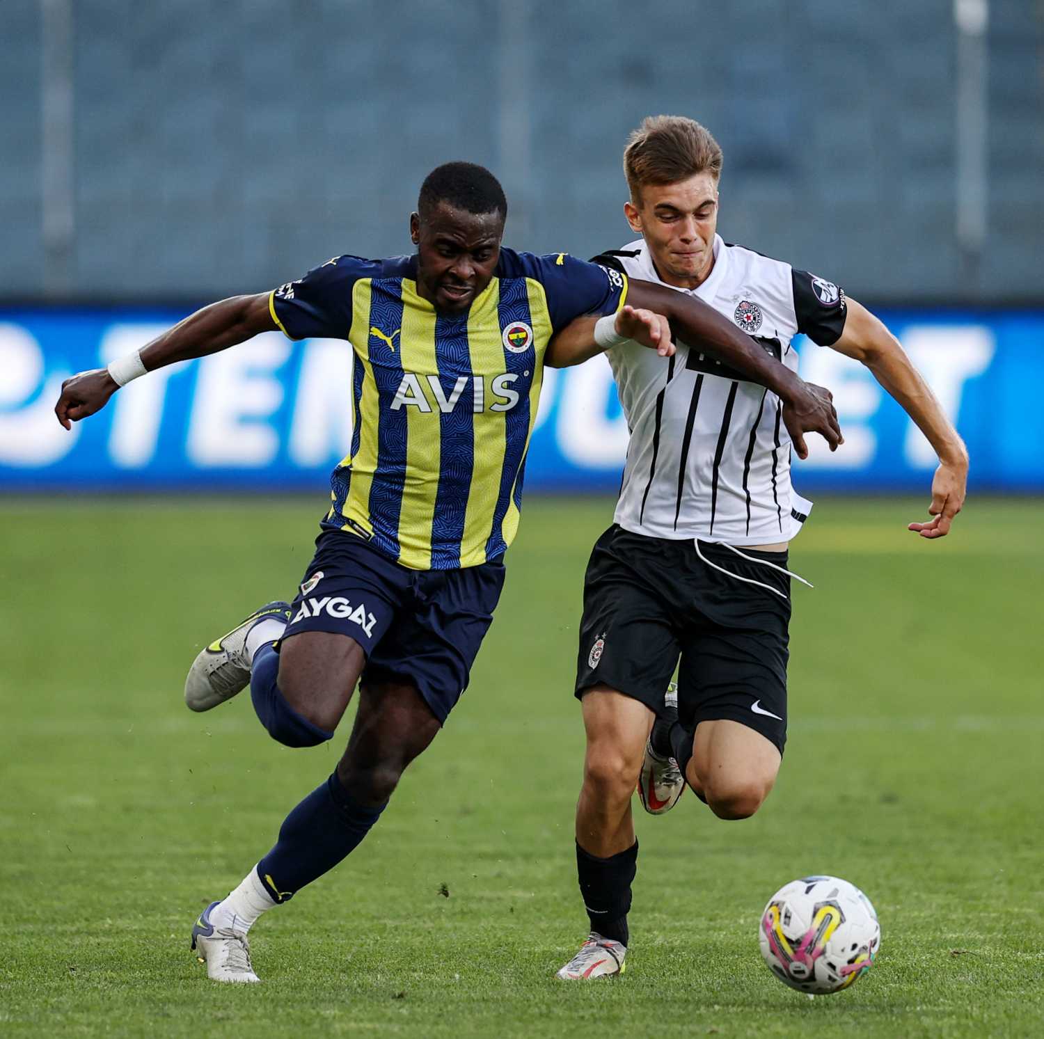 Bright Osayi-Samuel’den flaş Beşiktaş ve Fenerbahçe itirafı!