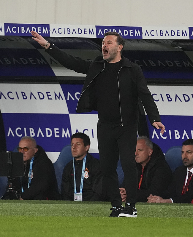 Okan Buruk’tan derbi öncesi oyuncuları bu sözlerle motive etti! Görülecek...