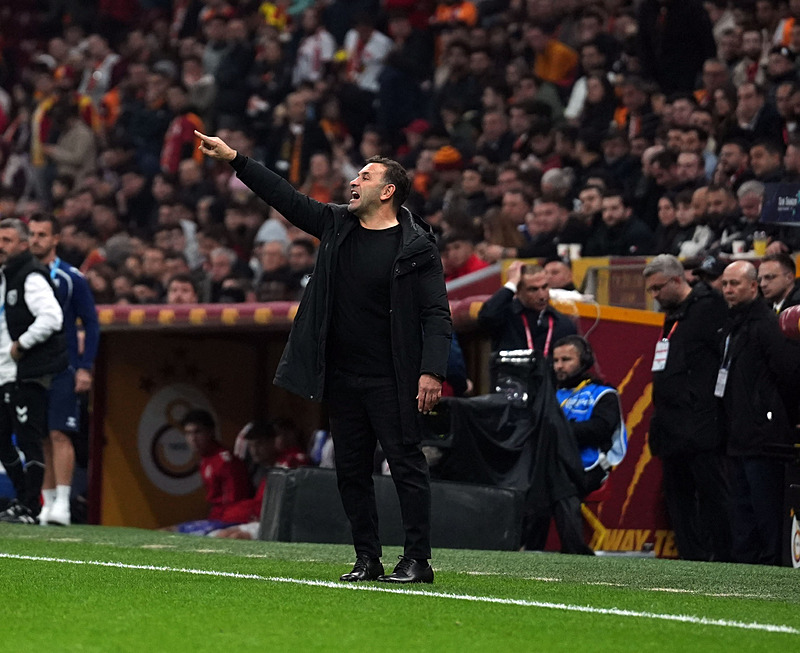Okan Buruk’tan derbi öncesi oyuncuları bu sözlerle motive etti! Görülecek...