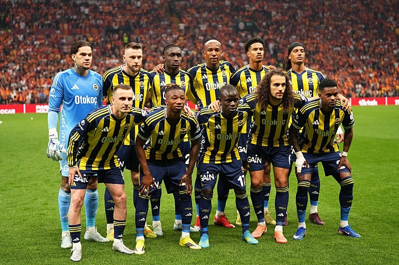 Fenerbahçe’de derbi depremi: Yönetim olağanüstü toplanıyor