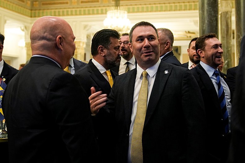 Spor yazarları Fenerbahçe’nin seçim gündemini yorumladı