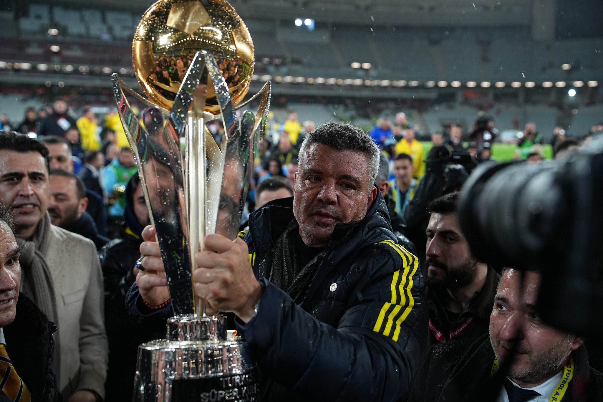 Spor yazarları Fenerbahçe’nin seçim gündemini yorumladı