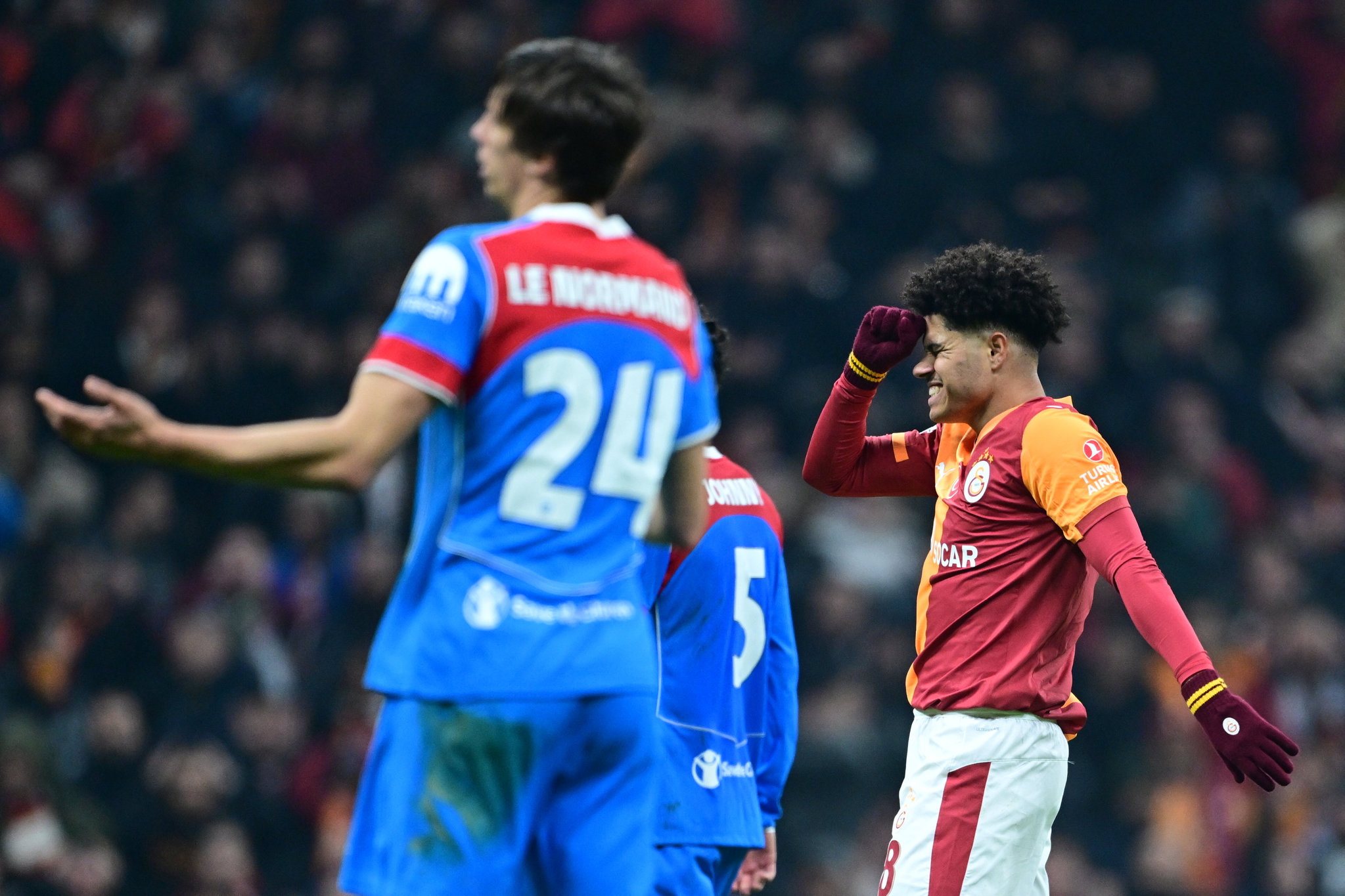 Galatasaray’da Gabriel Sara, Premier Lig yolunda: Dev kulüpler devrede!