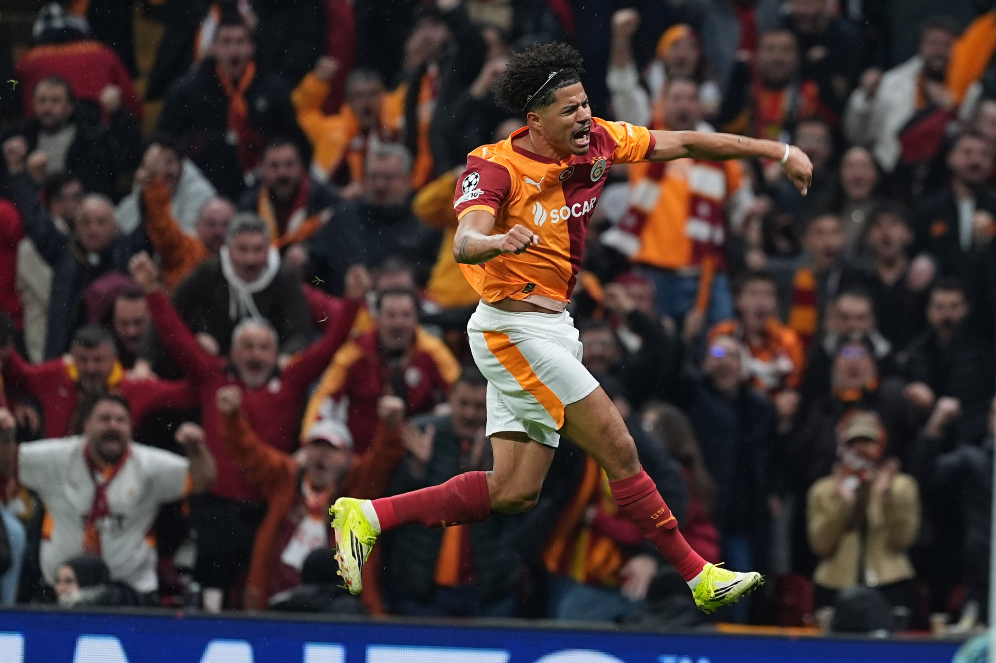 Galatasaray’da Gabriel Sara, Premier Lig yolunda: Dev kulüpler devrede!