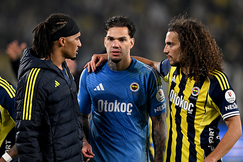 Fenerbahçe yönetiminden flaş karar! O ismin geleceğini yeni başkan belirleyecek