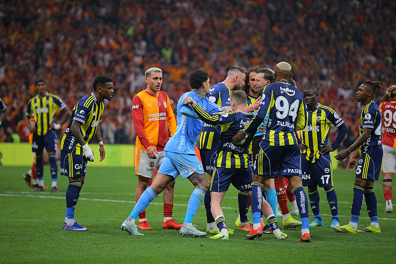 Fenerbahçe’den Nicolas Jackson bombası!