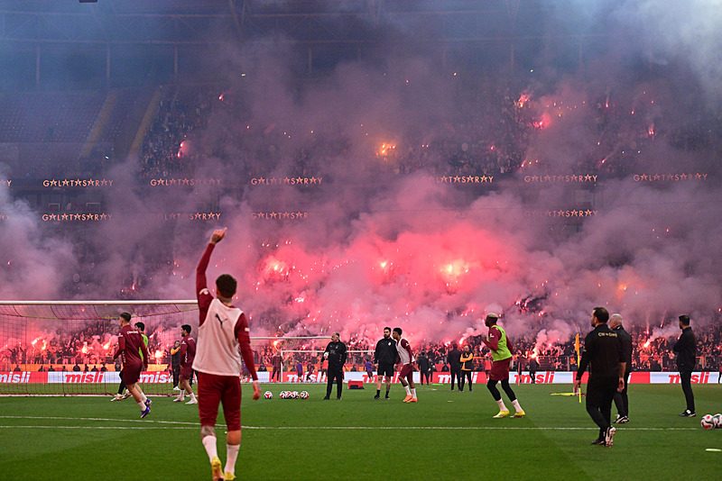 Napoli’den Galatasaray’a bir yıldız daha! Transferi böyle duyurdular
