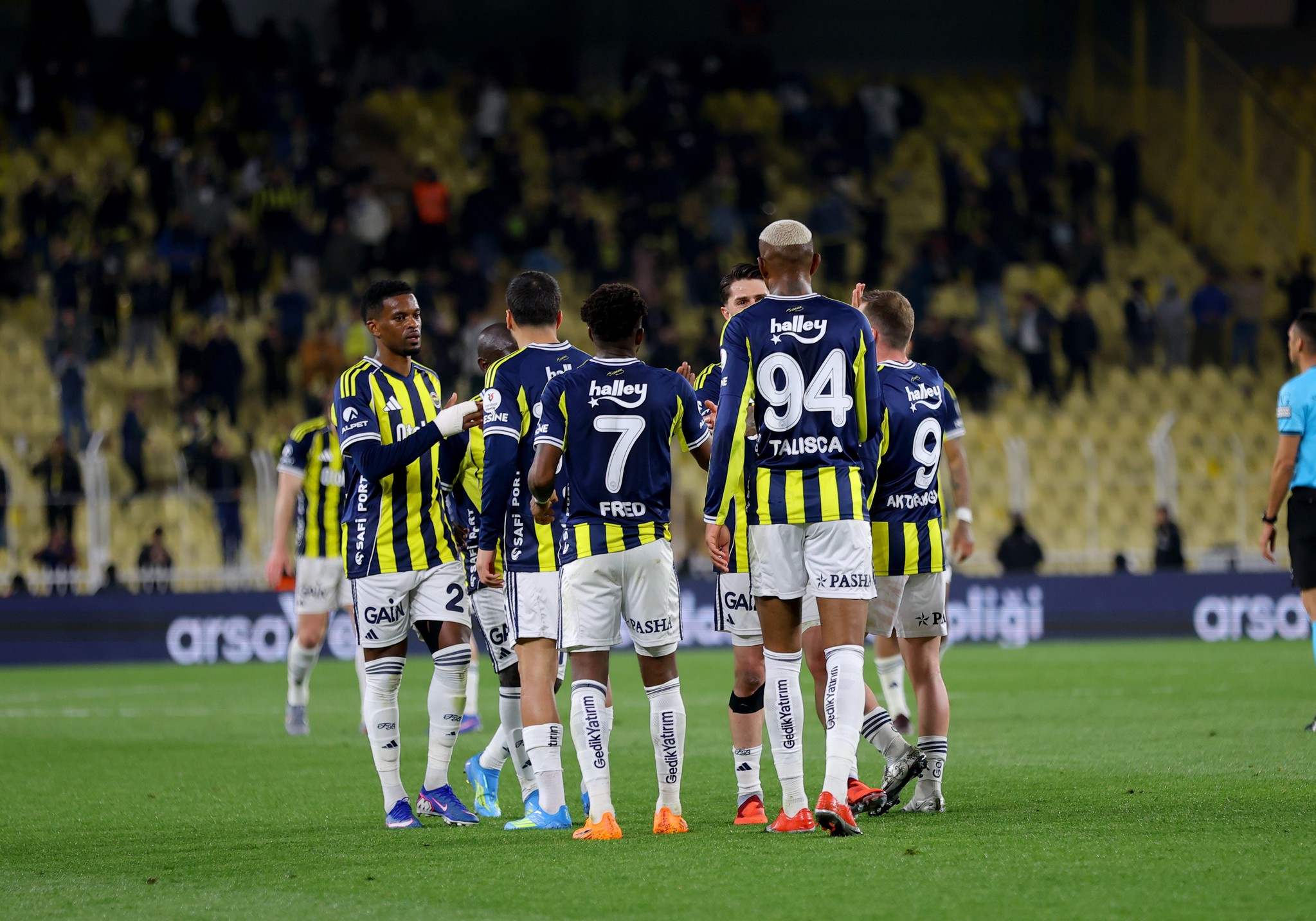 TRANSFER HABERİ: Cristiano Ronaldo, Fenerbahçe’den o ismi işaret etti!