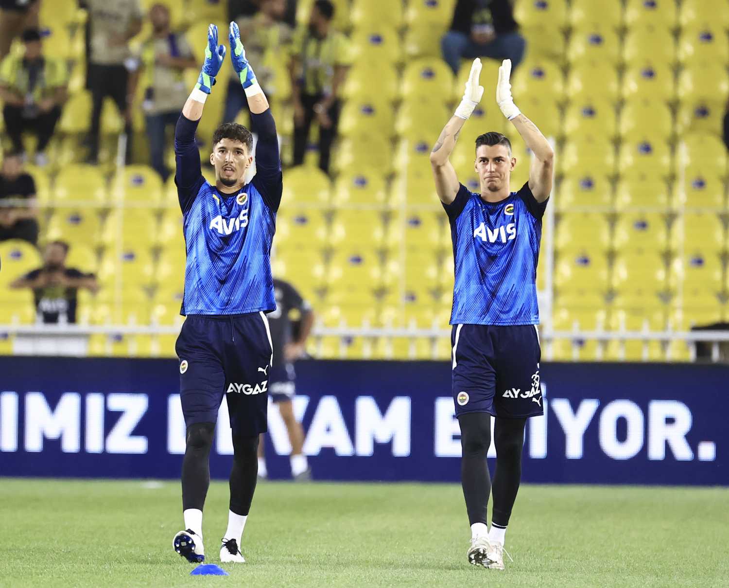 TRANSFER HABERİ: Fenerbahçe’den kaleye sürpriz takviye!