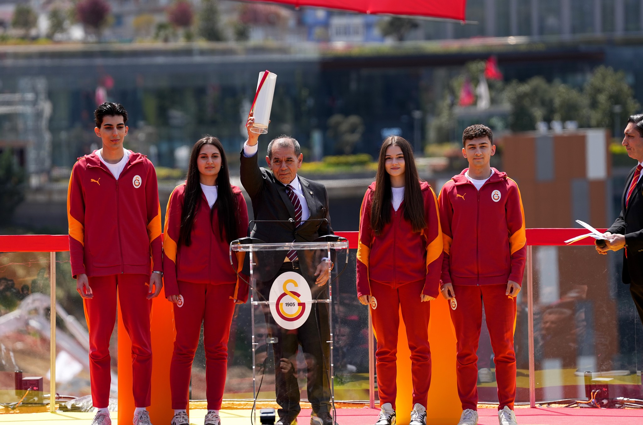 Dursun Özbek’ten Hesap.com Antalyaspor maçı öncesi flaş karar!