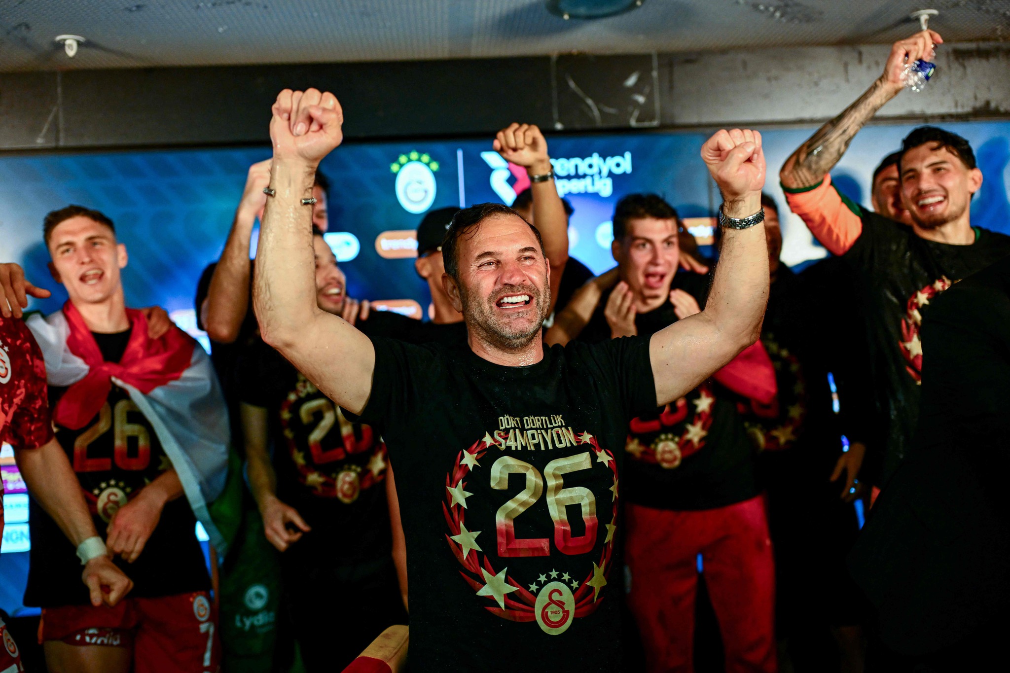 TRANSFER HABERİ: Galatasaray’da son dakika! Menajeri İstanbul’a davet edildi ve...