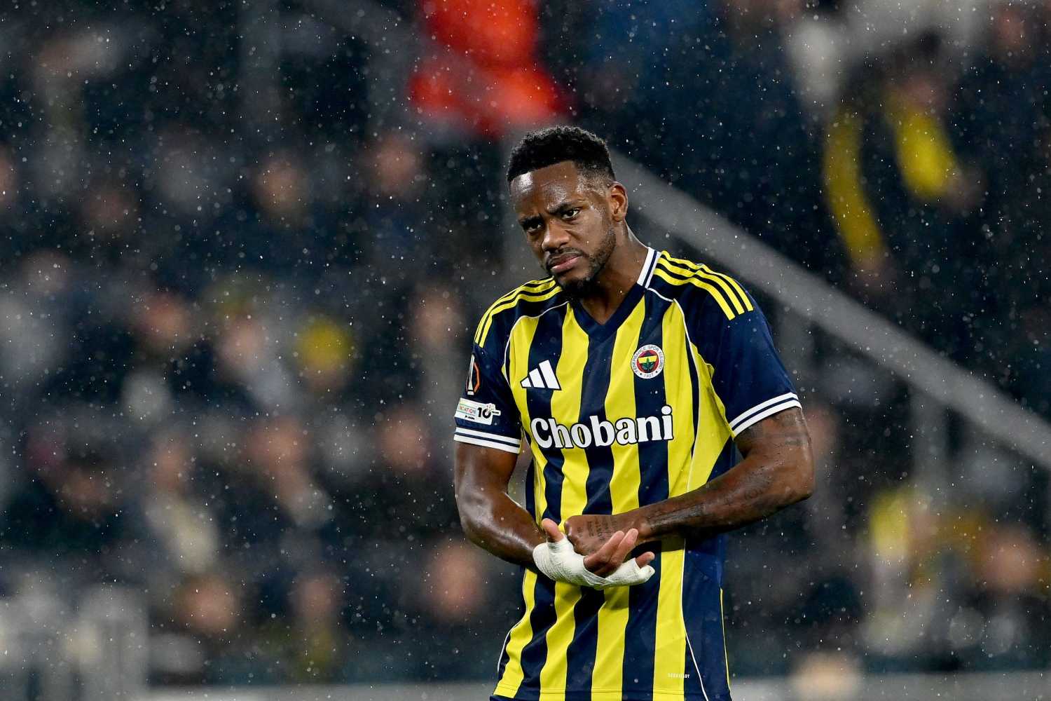 Fenerbahçe’nin eski yıldızı Galatasaray’a mı geliyor? Transferde günün bombası